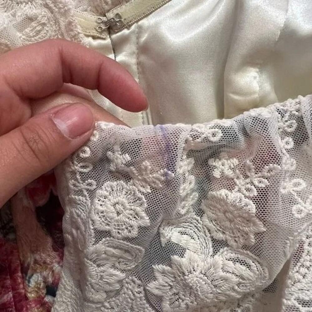 Lacemade Lace & Floral Corset Top โ Romantic Cottagecore Elegance - Picture 3 of 5